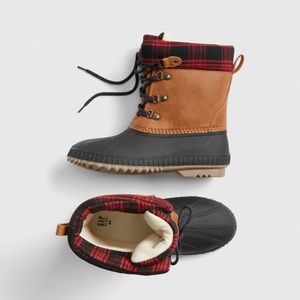 GAP Kid Plaid Duck Boots nwt